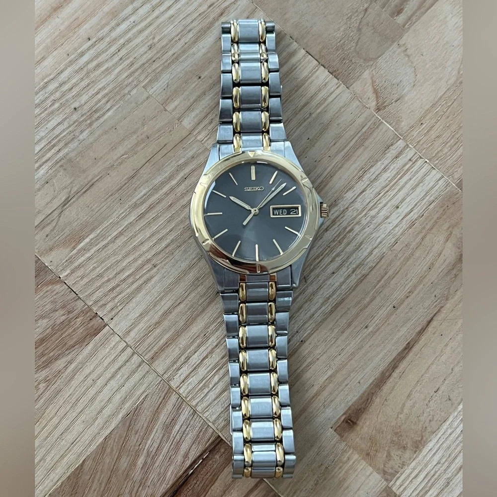 Seiko Vintage Men’s Watch Gray Dial Two-Tone Bracelet Date Window New Crystal